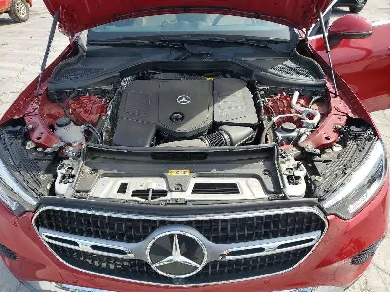 2024 MERCEDES-BENZ GLC 300  