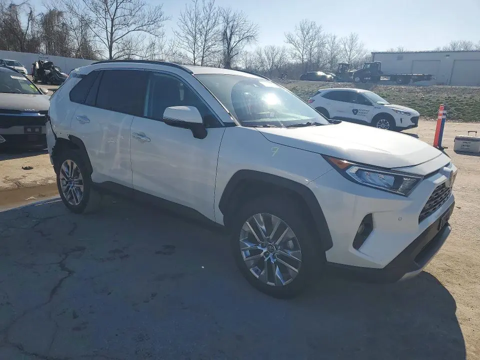 2021 TOYOTA RAV4 LIMITED  