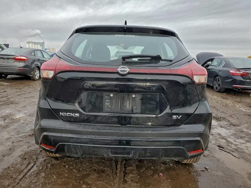 2024 NISSAN KICKS SV  