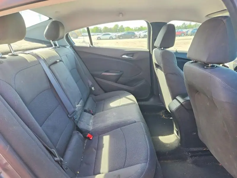 2019 CHEVROLET CRUZE LT  