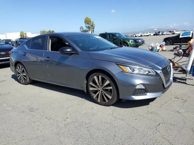 2019 NISSAN ALTIMA SR  