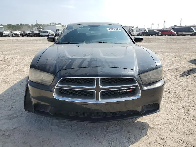 2013 DODGE CHARGER SE  