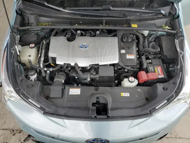 2017 TOYOTA PRIUS   