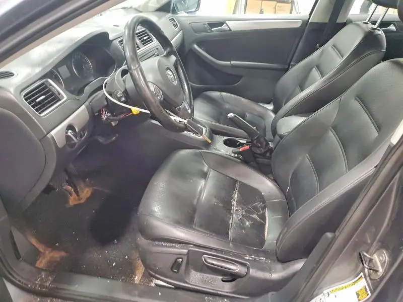 2014 VOLKSWAGEN JETTA SE  