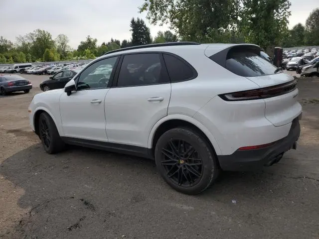 2024 PORSCHE CAYENNE S  