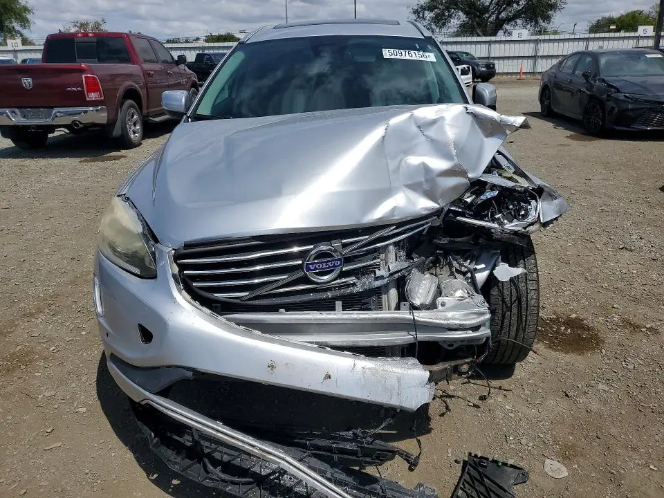 2014 VOLVO XC60 3.2  