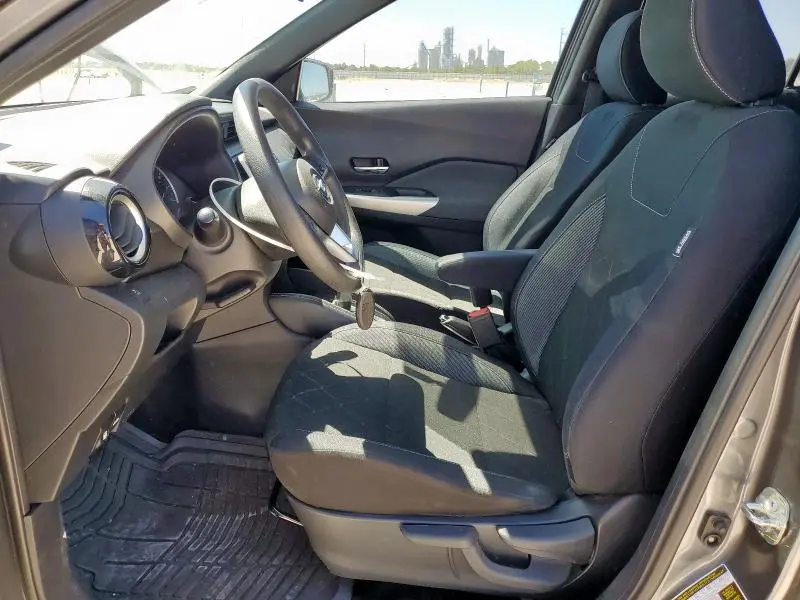 2018 NISSAN KICKS S  