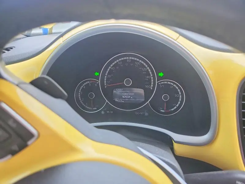 2014 VOLKSWAGEN BEETLE   