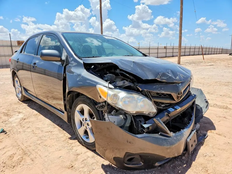 2013 TOYOTA COROLLA   