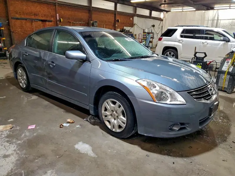 2010 NISSAN ALTIMA BASE  