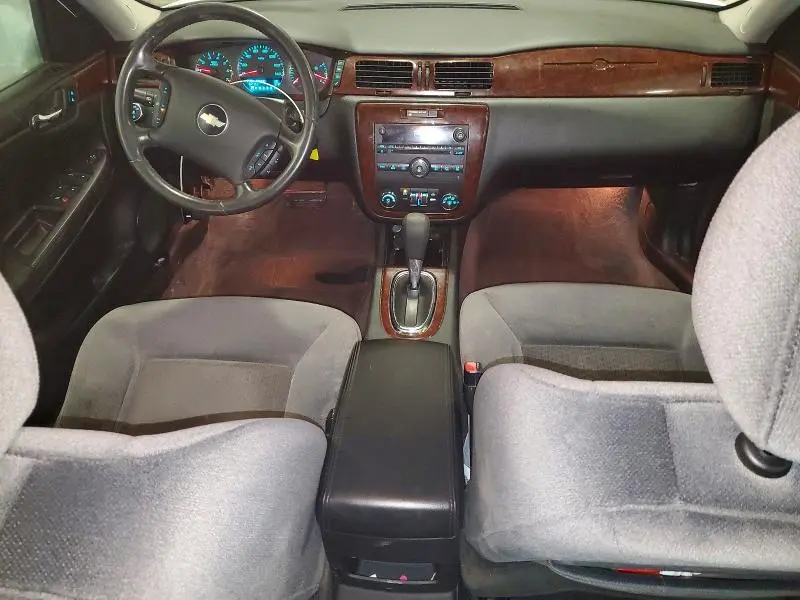 2010 CHEVROLET IMPALA LT  