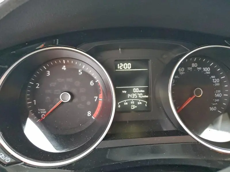 2015 VOLKSWAGEN JETTA SE  