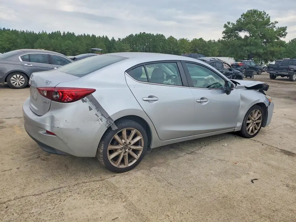 2017 MAZDA 3 TOURING  