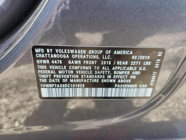 2013 VOLKSWAGEN PASSAT SE  