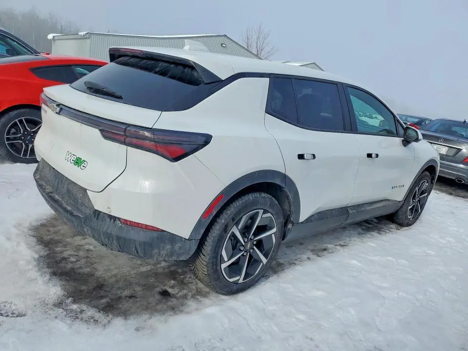 2025 CHEVROLET EQUINOX LT  