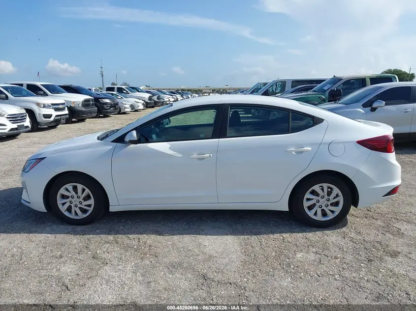 2020 HYUNDAI ELANTRA SE