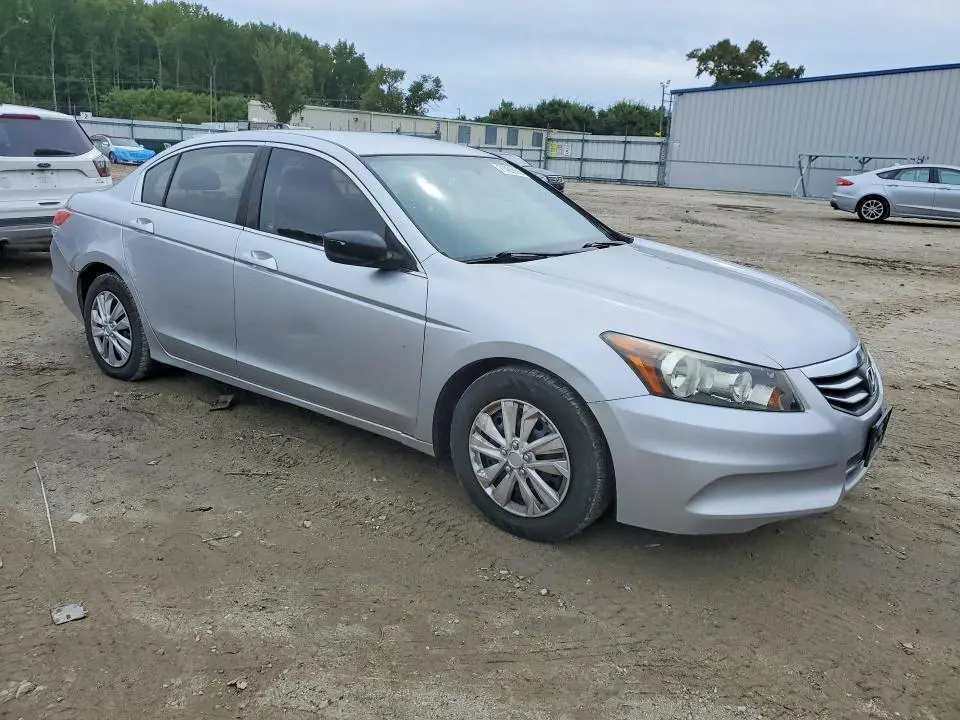 2011 HONDA ACCORD LX  