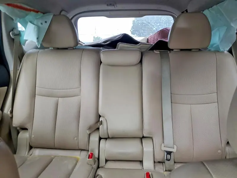 2014 NISSAN ROGUE SL  