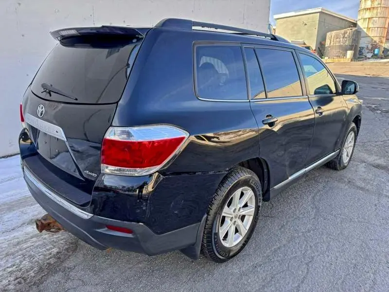 2012 TOYOTA HIGHLANDER BASE  