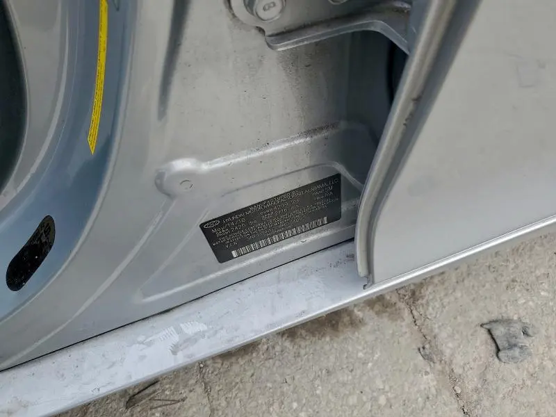 2011 HYUNDAI SONATA SE  