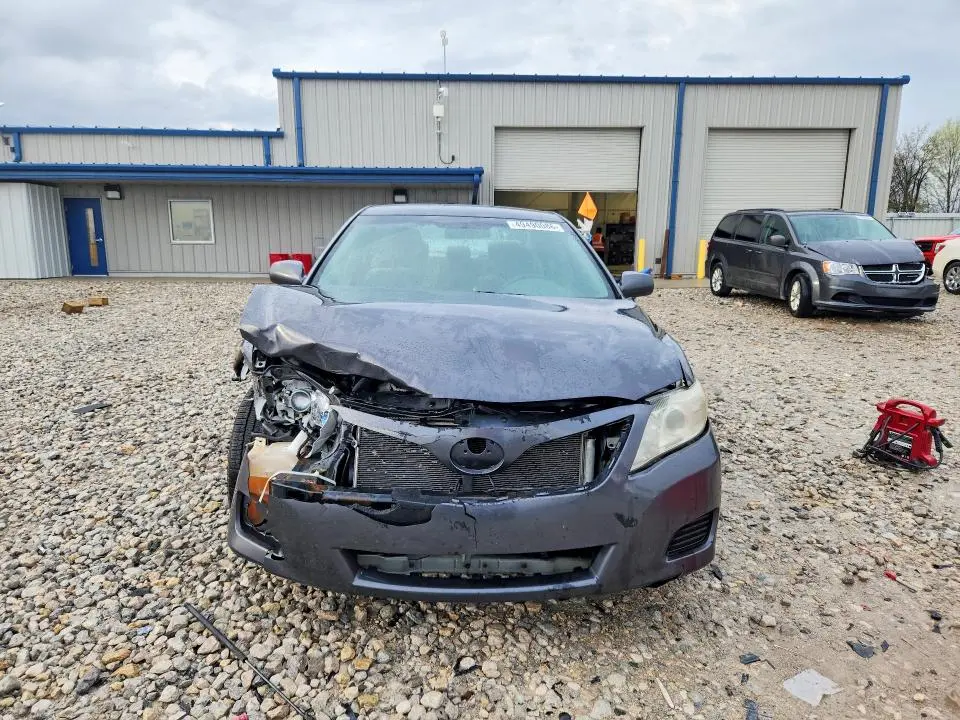 2011 TOYOTA CAMRY LE  