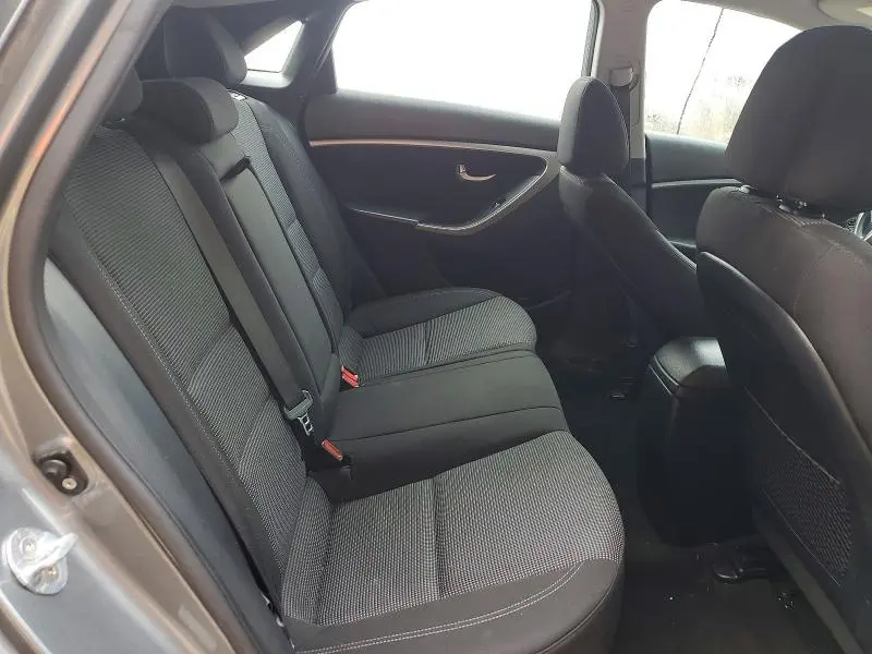 2017 HYUNDAI ELANTRA GT BASE  