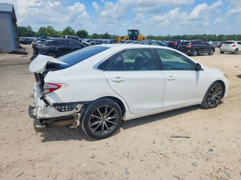 2016 TOYOTA CAMRY XSE  