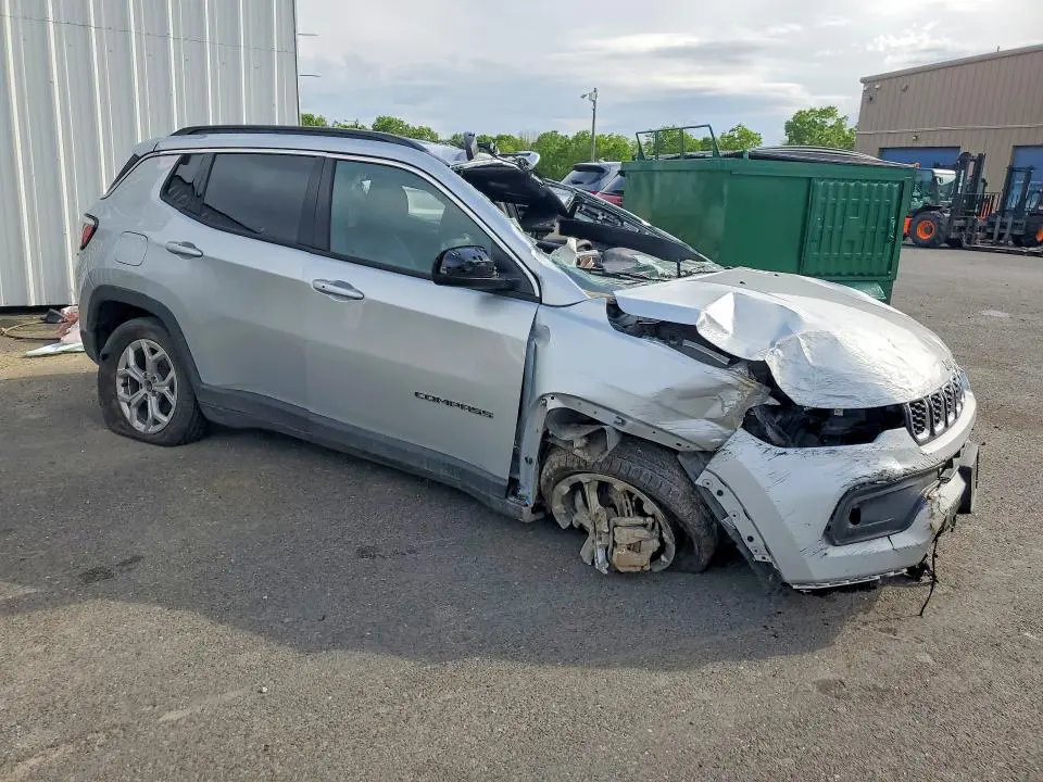 2025 JEEP COMPASS LATITUDE  