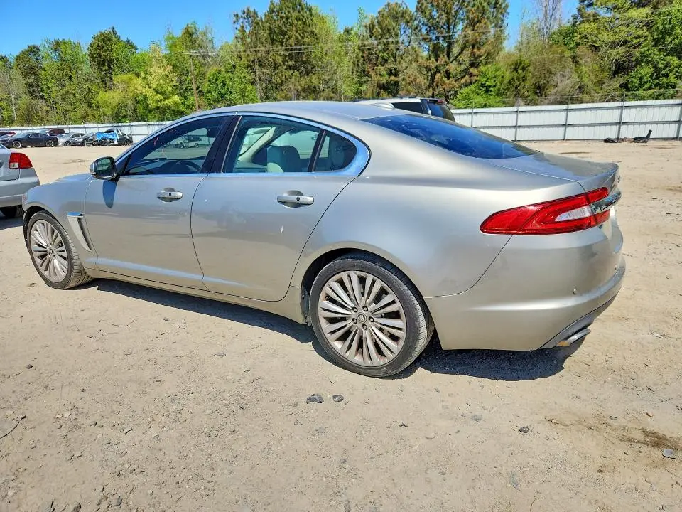 2012 JAGUAR XF PORTFOLIO  