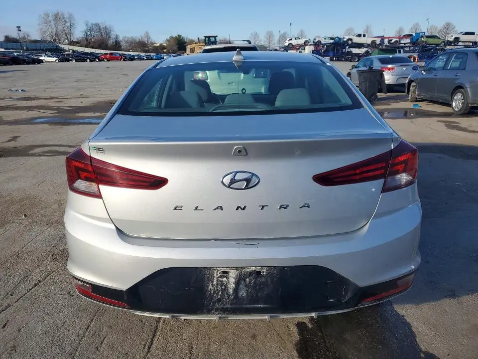 2019 HYUNDAI ELANTRA SEL  