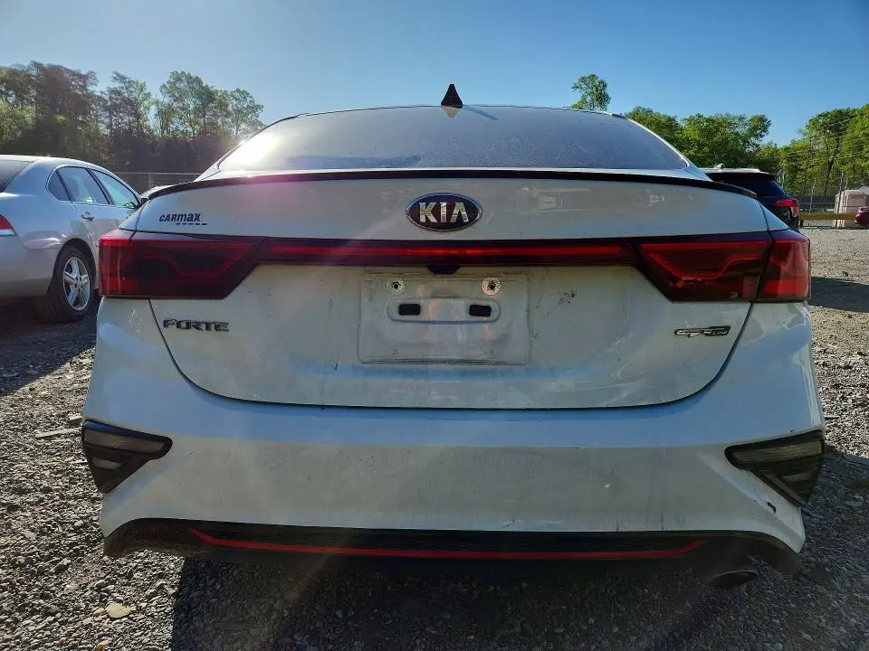 2021 KIA FORTE GT LINE  