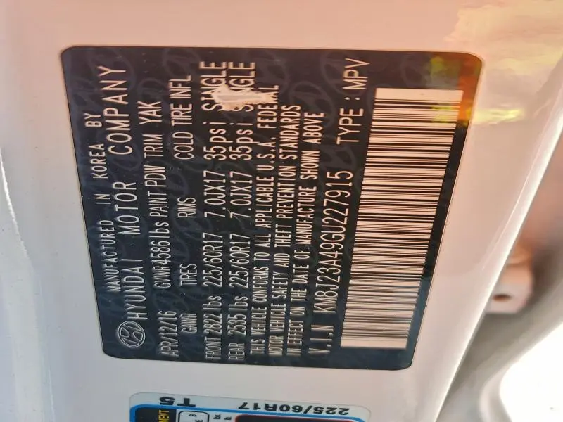 2016 HYUNDAI TUCSON SE  