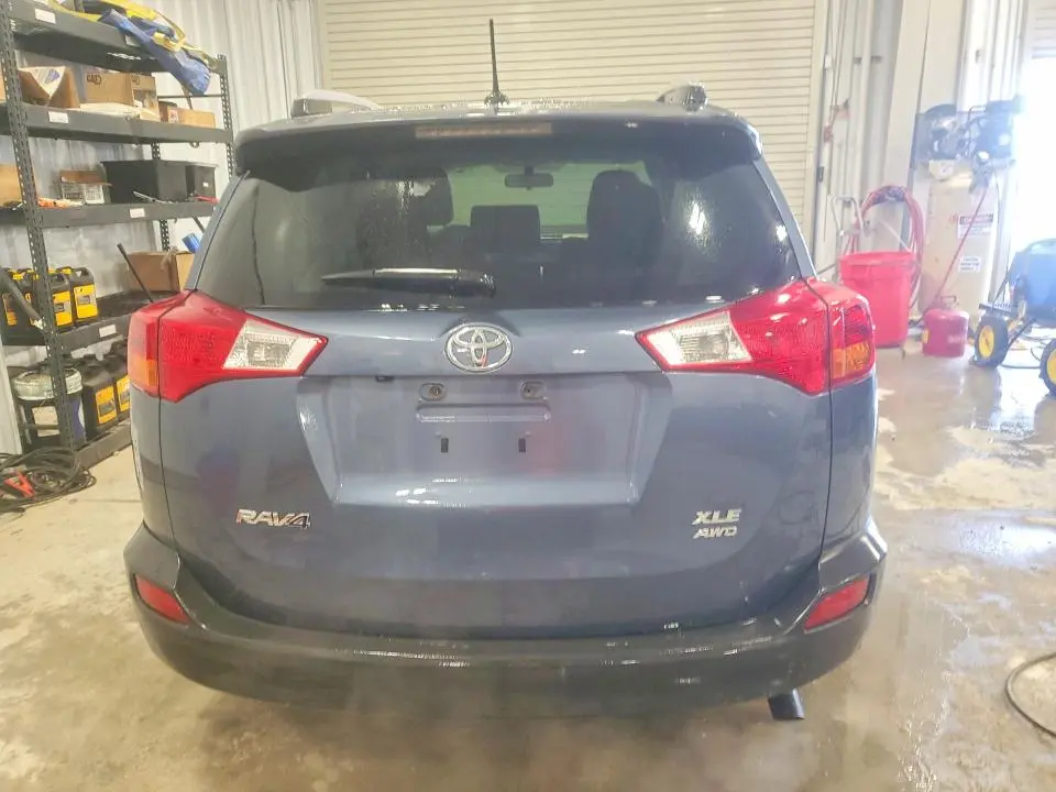 2014 TOYOTA RAV4 XLE  