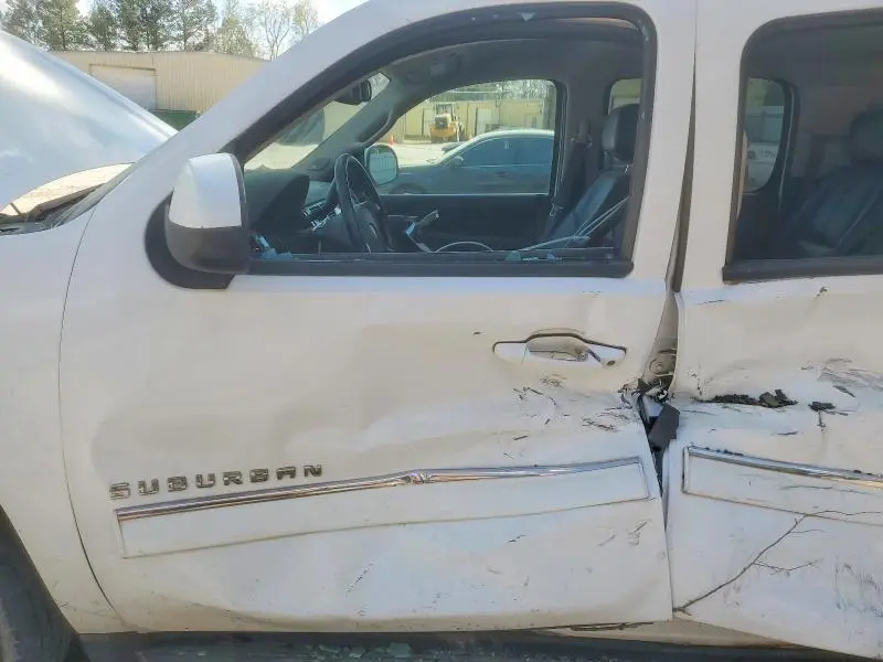 2012 CHEVROLET SUBURBAN K1500 LT  