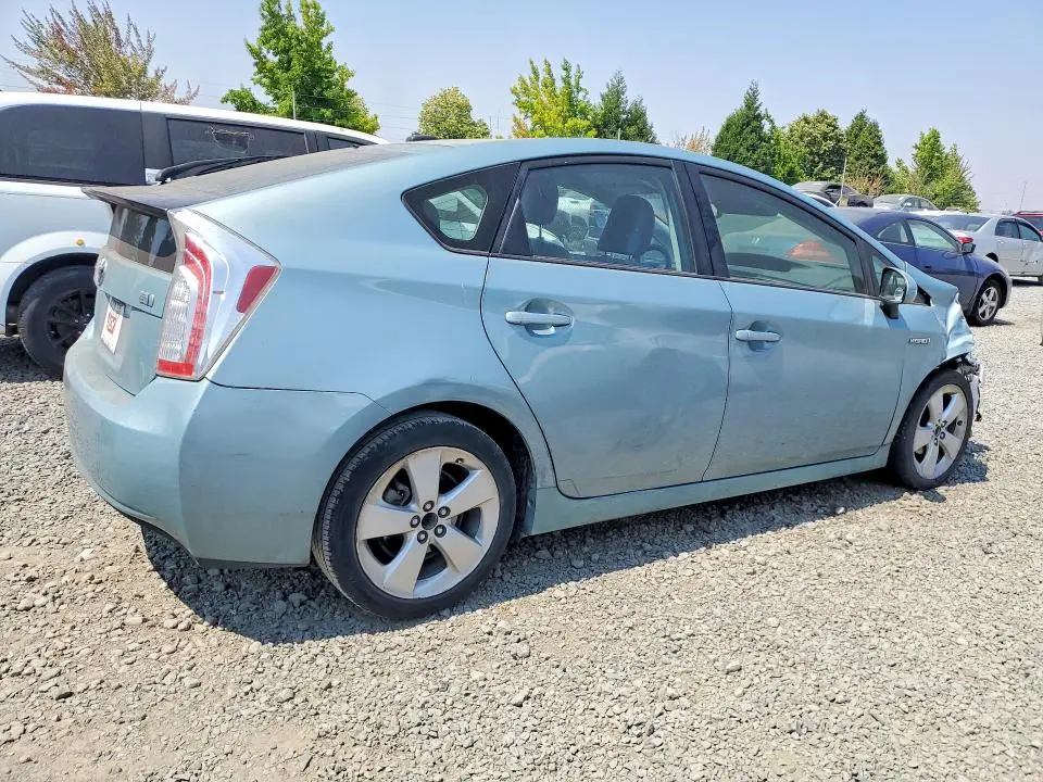 2014 TOYOTA PRIUS FIVE  