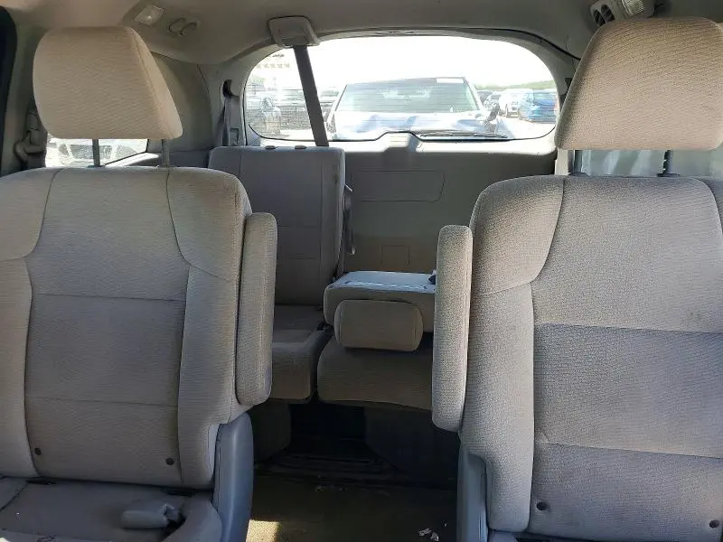 2011 HONDA ODYSSEY LX  