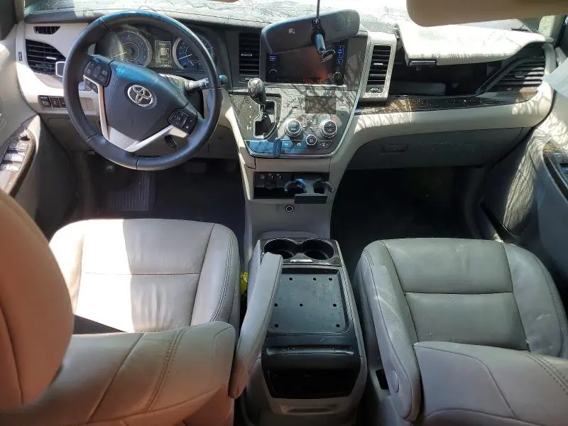 2017 TOYOTA SIENNA XLE 7-PASSENGER  