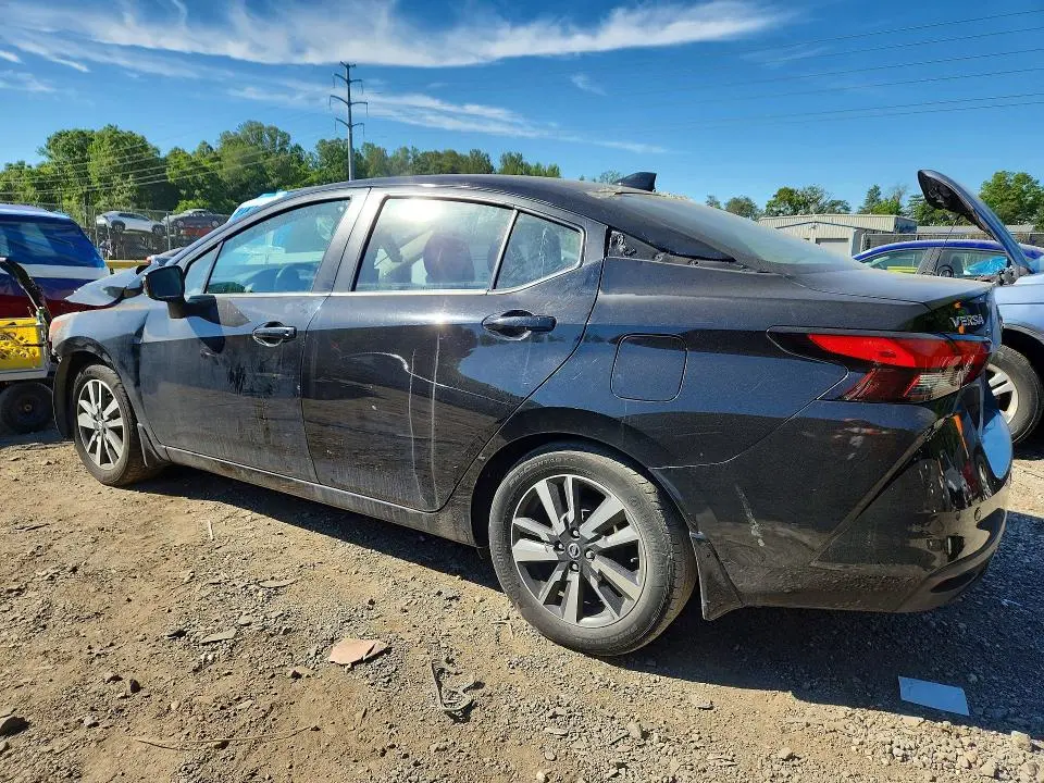 2020 NISSAN VERSA SV  