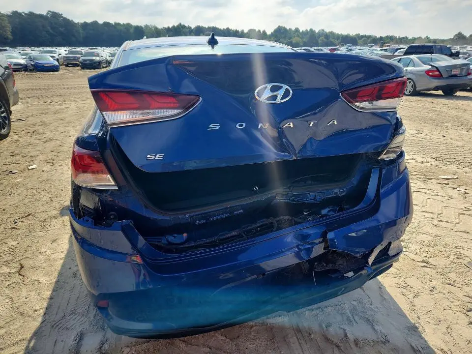 2018 HYUNDAI SONATA SE  