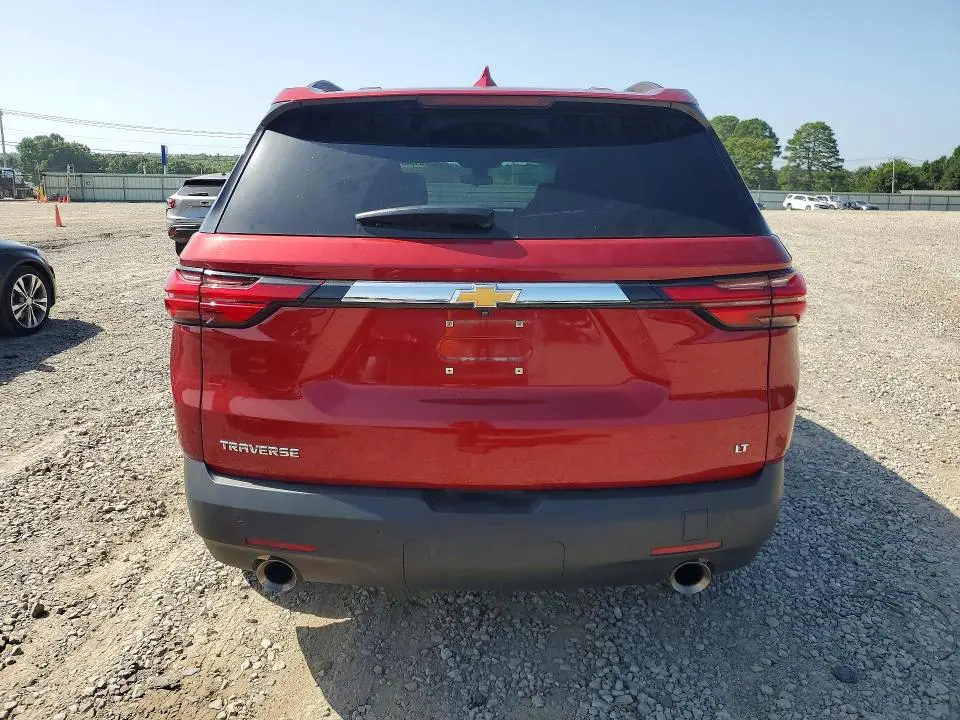 2023 CHEVROLET TRAVERSE LT  