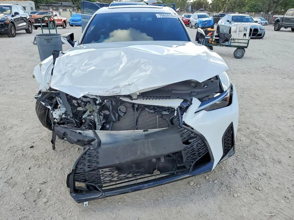 2025 LEXUS IS 350 F SPORT DESIGN  