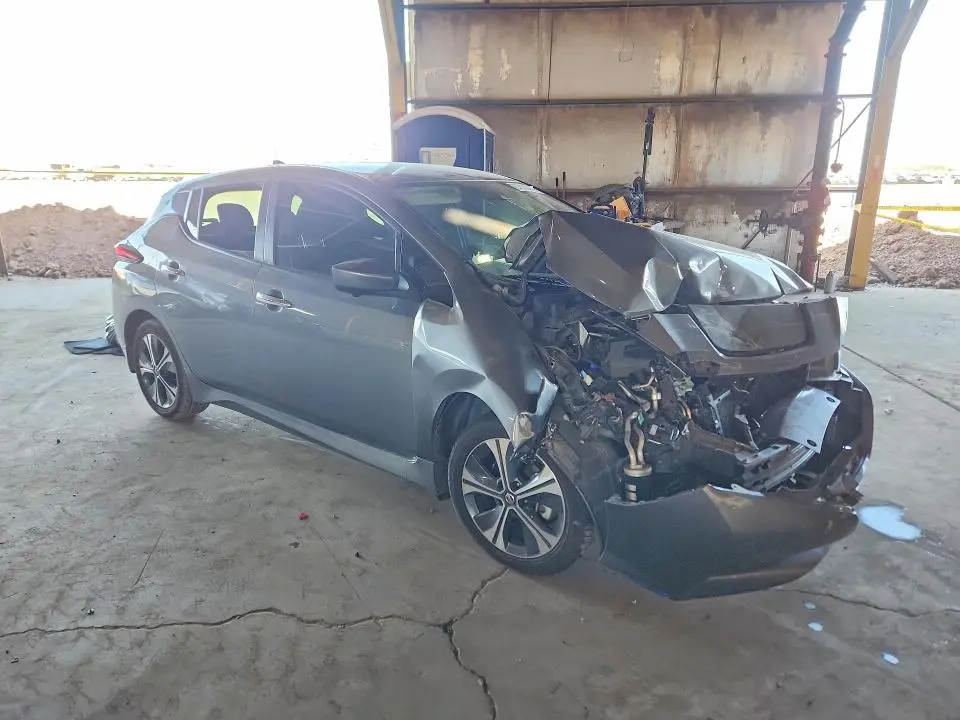 2022 NISSAN LEAF SV PLUS  