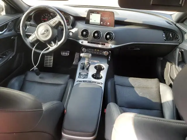 2020 KIA STINGER GT1  