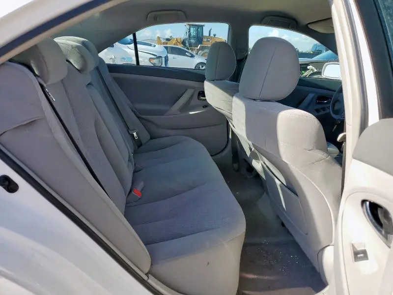 2011 TOYOTA CAMRY BASE  