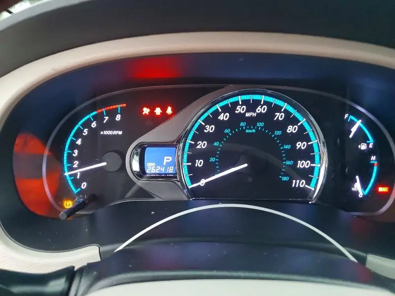 2011 TOYOTA SIENNA XLE 8-PASSENGER  