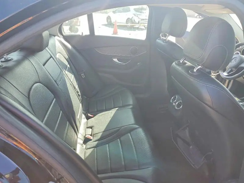 2015 MERCEDES-BENZ C 300  