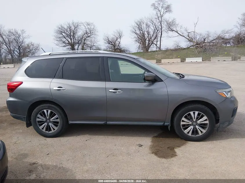 2017 NISSAN PATHFINDER S