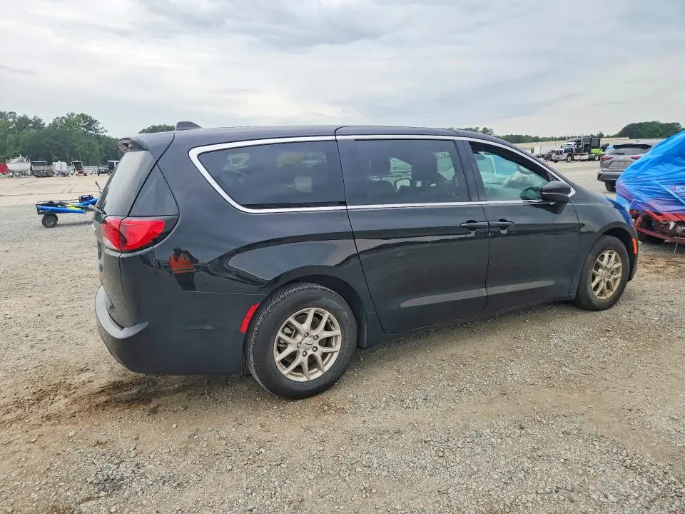 2025 CHRYSLER VOYAGER   