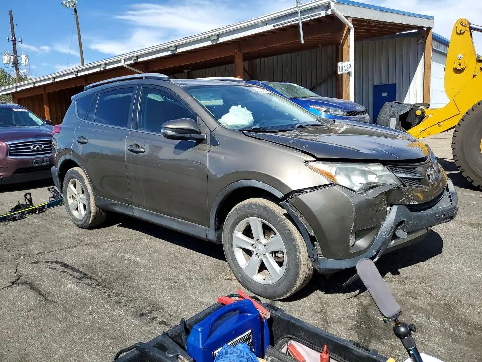 2013 TOYOTA RAV4 XLE  