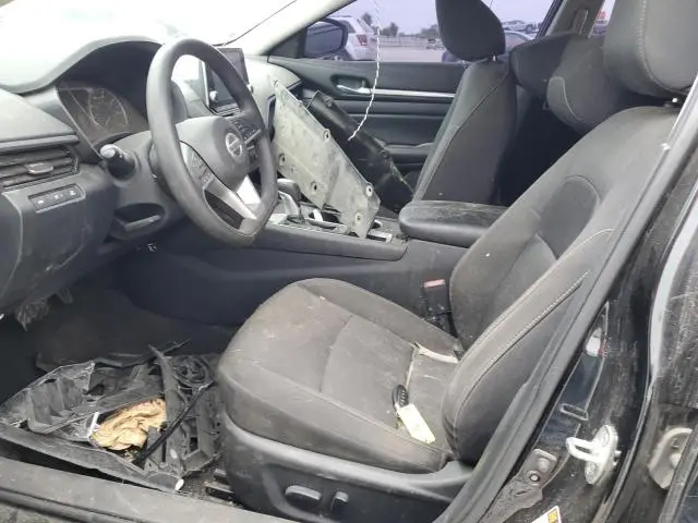 2022 NISSAN ALTIMA SV  
